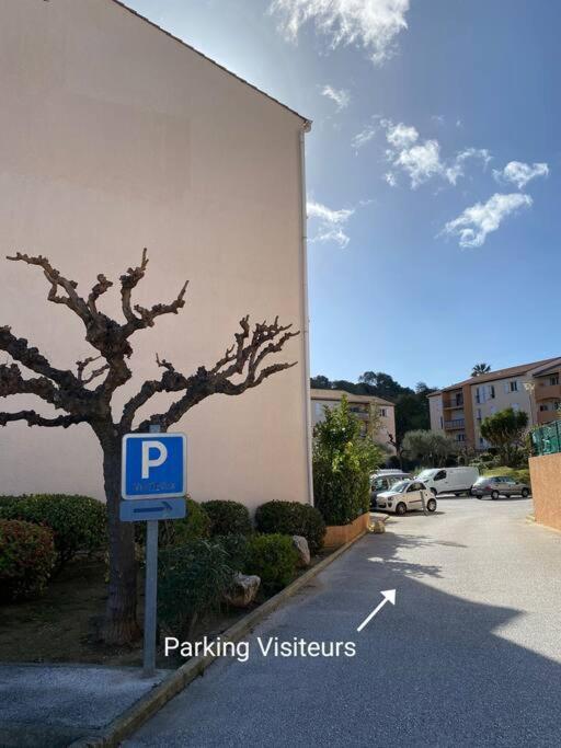 Charmant Studio Costebelle Proche Gare, Terrasse Et Parking Gratuit Apartment