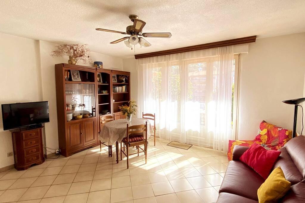 Apartment Charmant Studio Costebelle Proche Gare, Terrasse Et Parking Gratuit